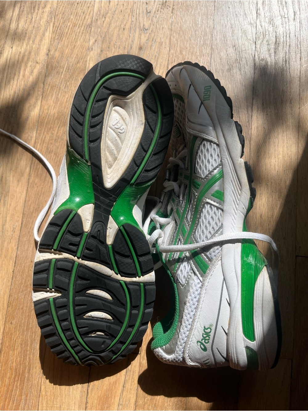 ASICS White & Green Running Shoes - Picture 3 of 4